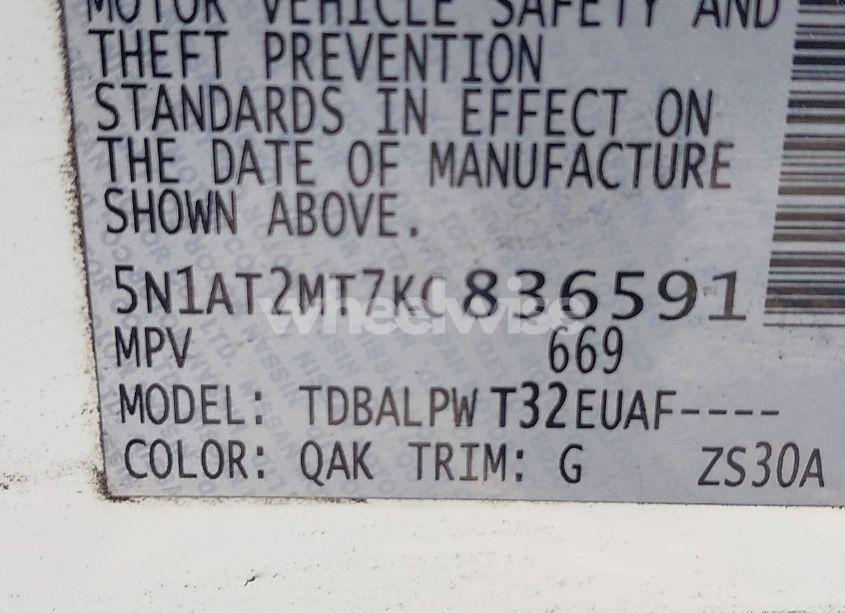 Photo 9 of 2019 Nissan Rogue S (VIN 5N1AT2MT7KC836591)