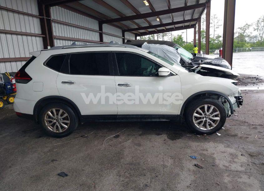 Photo 13 of 2019 Nissan Rogue S (VIN 5N1AT2MT7KC844450)