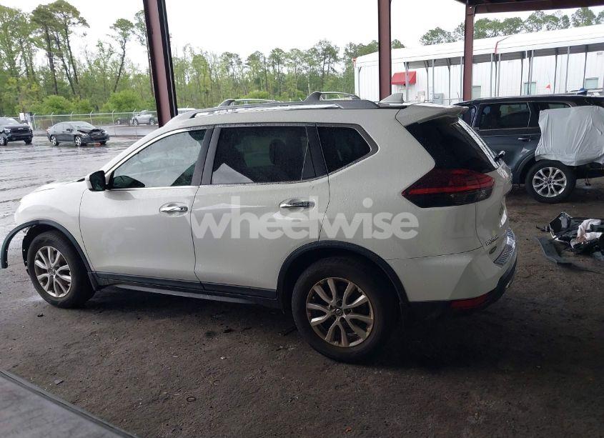 Photo 14 of 2019 Nissan Rogue S (VIN 5N1AT2MT7KC844450)