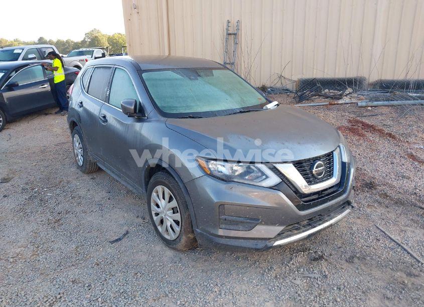 2020 Nissan Rogue S FWD (VIN 5N1AT2MT7LC778824) main photo