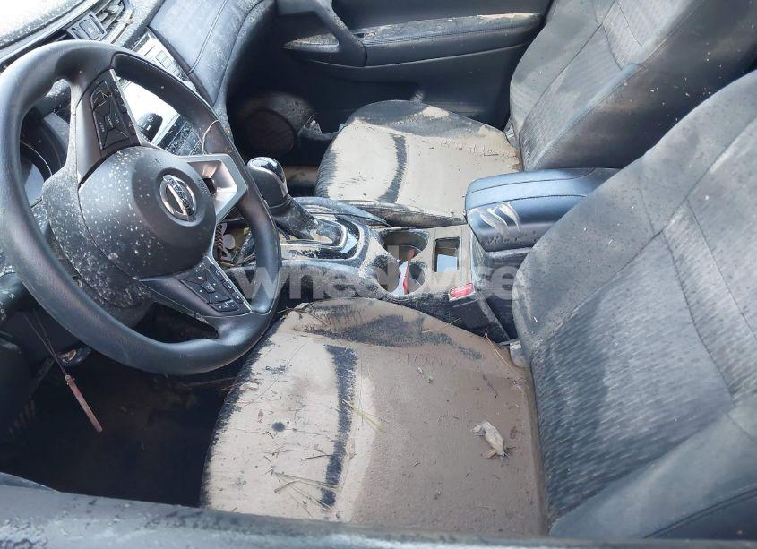 Photo 6 of 2020 Nissan Rogue S FWD (VIN 5N1AT2MT7LC778824)