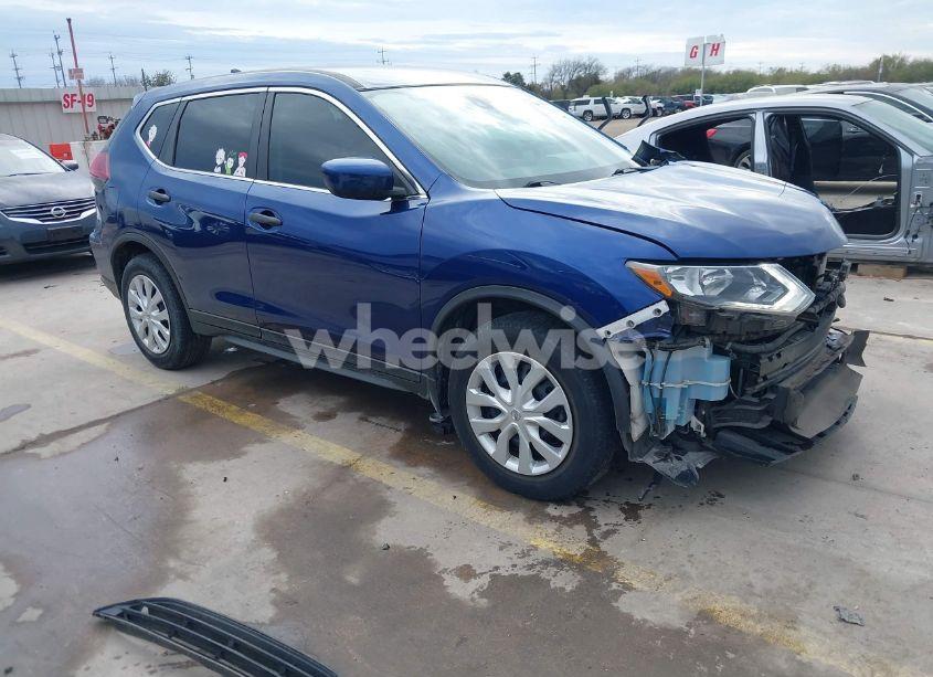 2020 Nissan Rogue S FWD (VIN 5N1AT2MT7LC811546) main photo