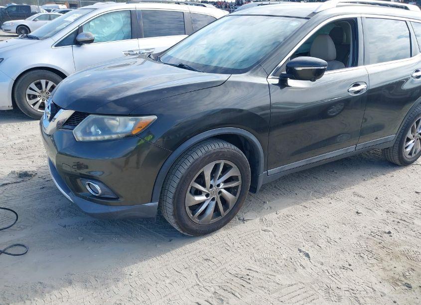 Photo 2 of 2015 Nissan Rogue SL (VIN 5N1AT2MT8FC767724)