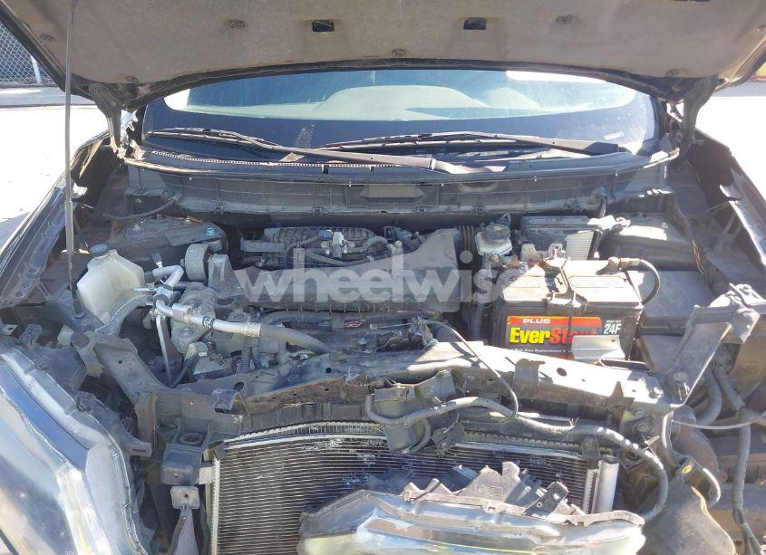 Photo 10 of 2015 Nissan Rogue SV (VIN 5N1AT2MT8FC911286)