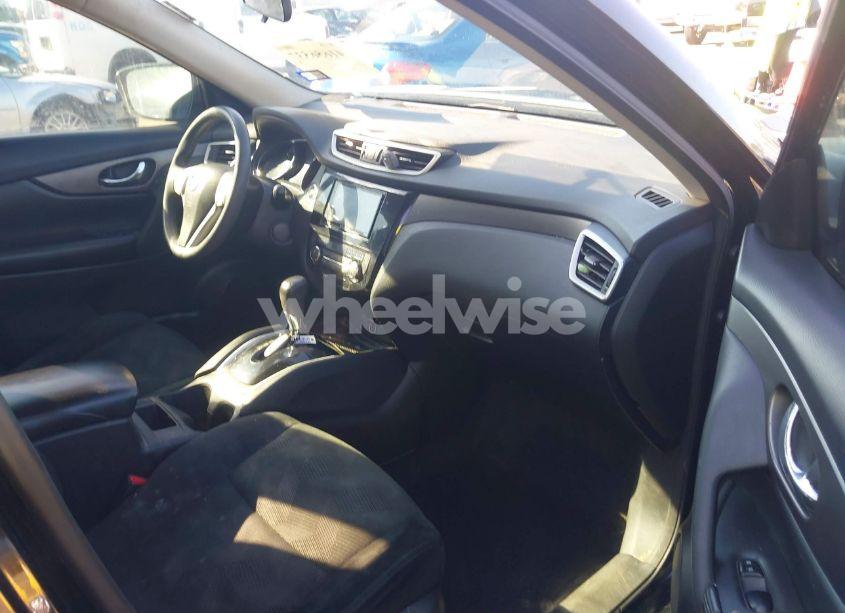 Photo 5 of 2015 Nissan Rogue SV (VIN 5N1AT2MT8FC911286)