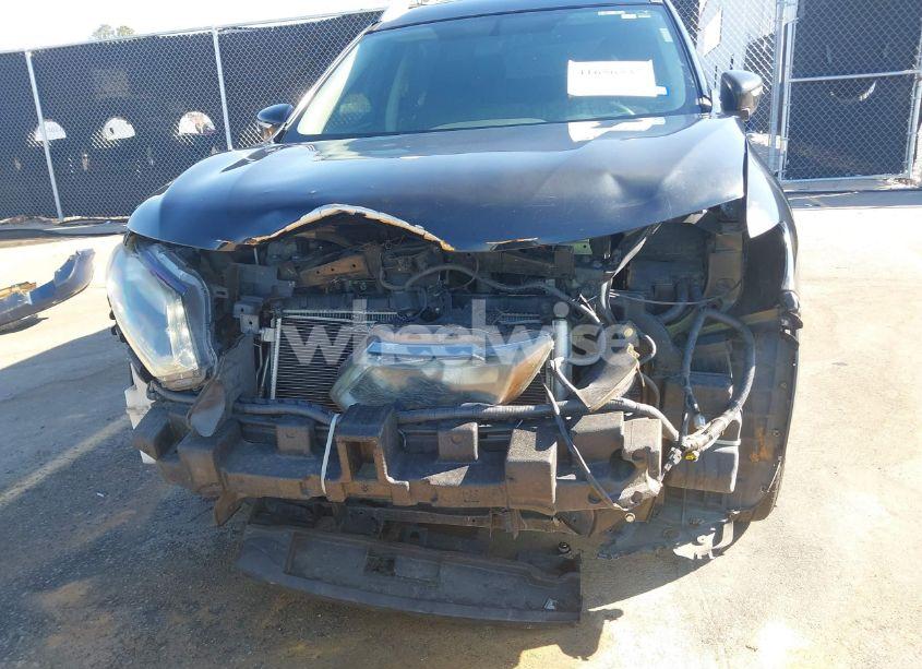 Photo 6 of 2015 Nissan Rogue SV (VIN 5N1AT2MT8FC911286)