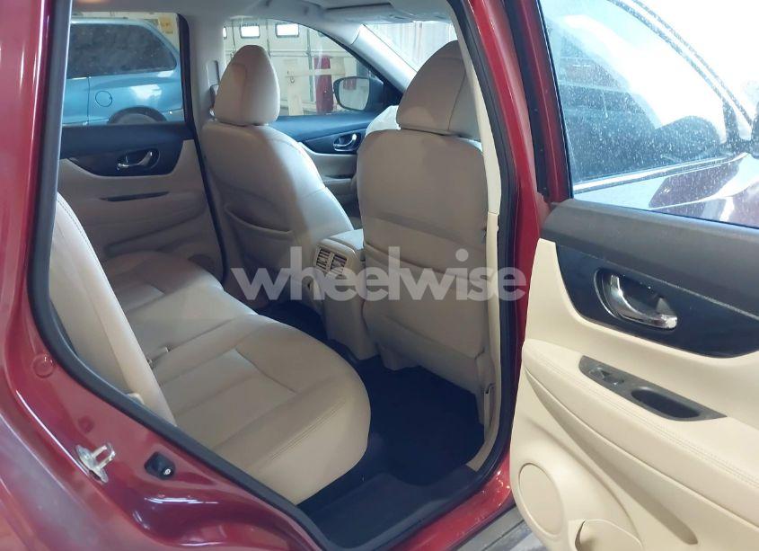 Photo 8 of 2016 Nissan Rogue SL (VIN 5N1AT2MT8GC730559)