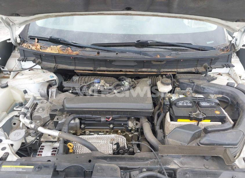 Photo 10 of 2016 Nissan Rogue SL (VIN 5N1AT2MT8GC752190)