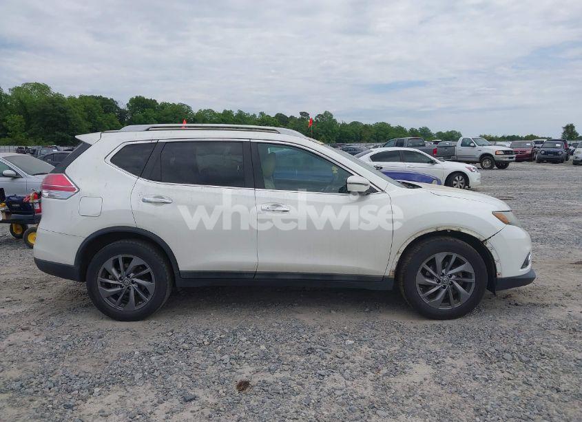 Photo 13 of 2016 Nissan Rogue SL (VIN 5N1AT2MT8GC752190)