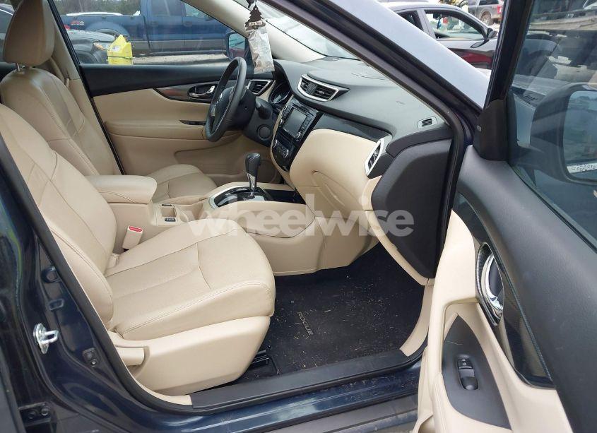 Photo 5 of 2016 Nissan Rogue SL (VIN 5N1AT2MT8GC804823)