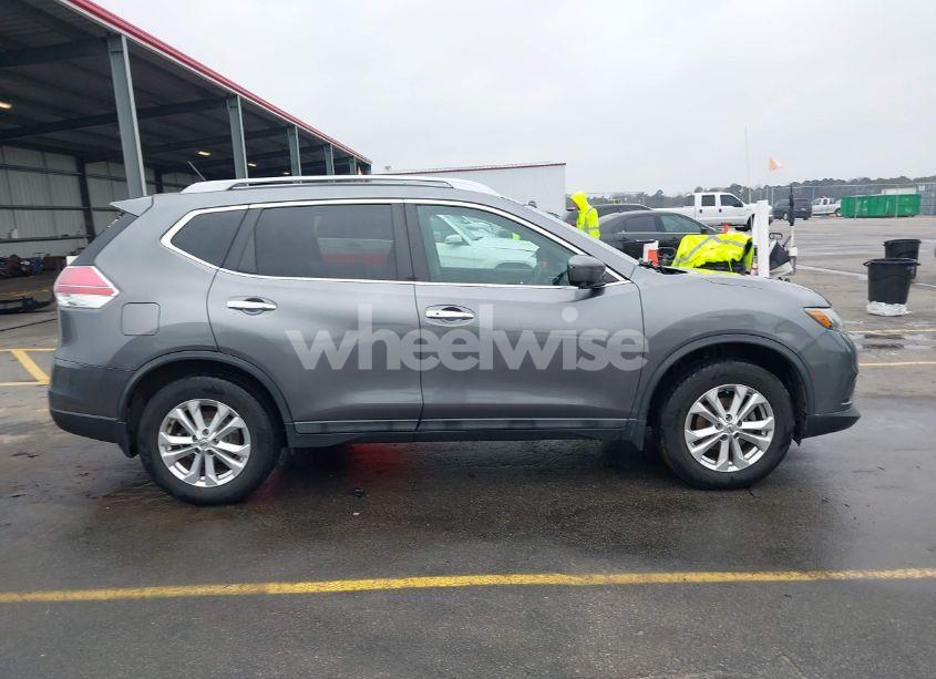 Photo 13 of 2016 Nissan Rogue SV (VIN 5N1AT2MT8GC862768)