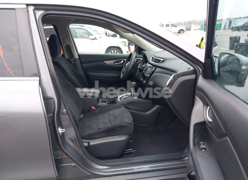 Photo 5 of 2016 Nissan Rogue SV (VIN 5N1AT2MT8GC862768)