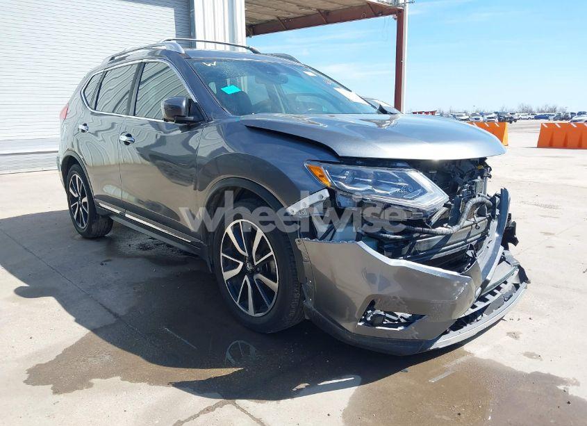 2017 Nissan Rogue SL (VIN 5N1AT2MT8HC749372) main photo