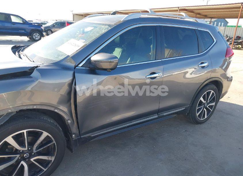 Photo 19 of 2017 Nissan Rogue SL (VIN 5N1AT2MT8HC749372)