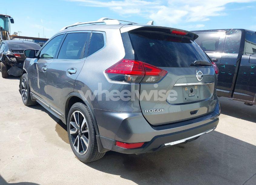 Photo 3 of 2017 Nissan Rogue SL (VIN 5N1AT2MT8HC749372)