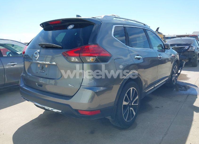 Photo 4 of 2017 Nissan Rogue SL (VIN 5N1AT2MT8HC749372)