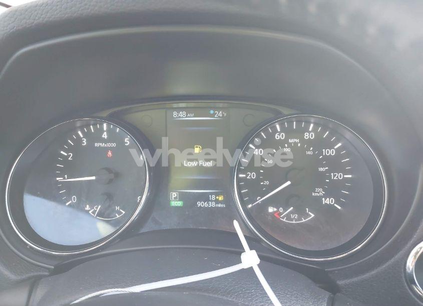 Photo 7 of 2017 Nissan Rogue SL (VIN 5N1AT2MT8HC749372)