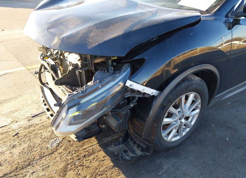 Photo 19 of 2017 Nissan Rogue SV (VIN 5N1AT2MT8HC751820)