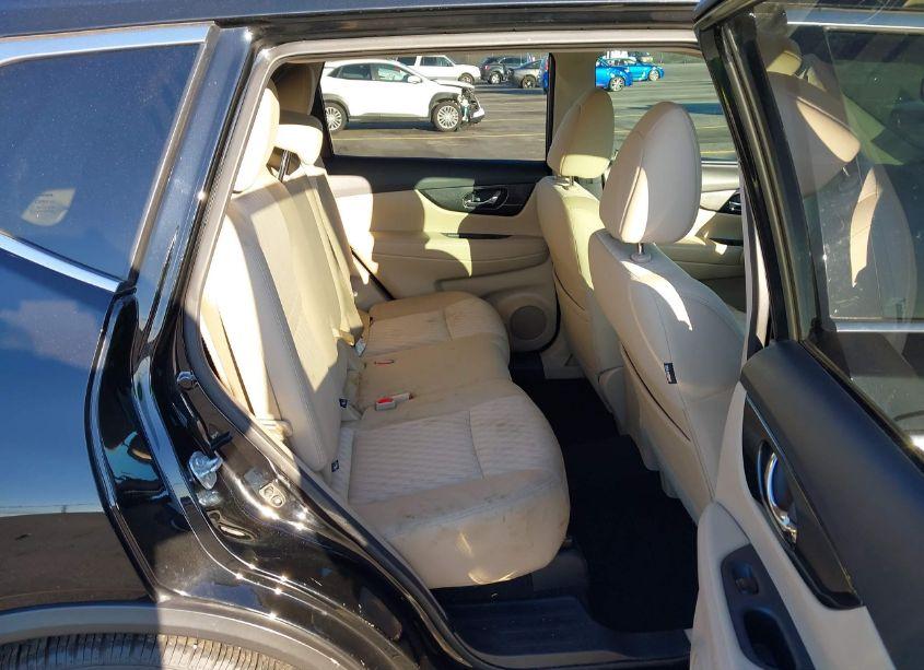 Photo 8 of 2017 Nissan Rogue SV (VIN 5N1AT2MT8HC751820)