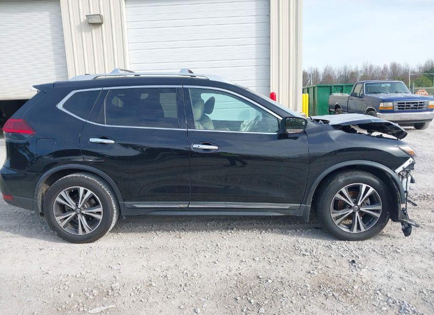 Photo 13 of 2017 Nissan Rogue SL (VIN 5N1AT2MT8HC761571)