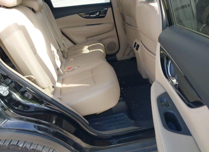 Photo 8 of 2017 Nissan Rogue SL (VIN 5N1AT2MT8HC761571)