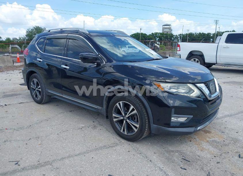 2017 Nissan Rogue SL (VIN 5N1AT2MT8HC773039) main photo