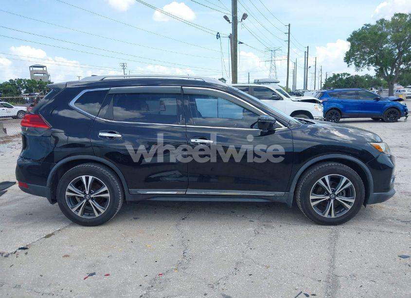 Photo 13 of 2017 Nissan Rogue SL (VIN 5N1AT2MT8HC773039)