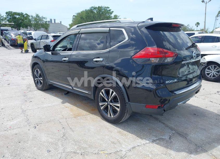 Photo 3 of 2017 Nissan Rogue SL (VIN 5N1AT2MT8HC773039)