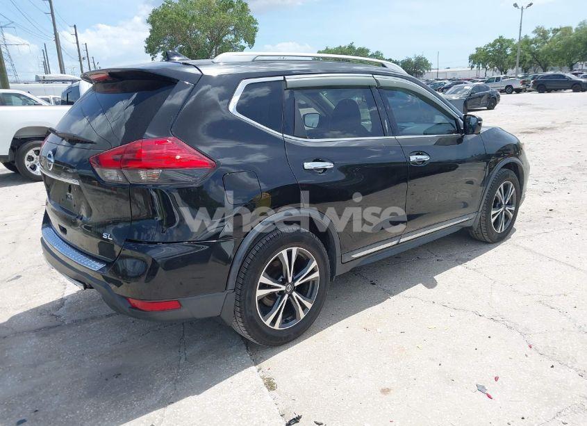 Photo 4 of 2017 Nissan Rogue SL (VIN 5N1AT2MT8HC773039)