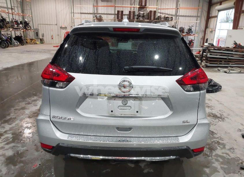 Photo 17 of 2017 Nissan Rogue SL (VIN 5N1AT2MT8HC784235)