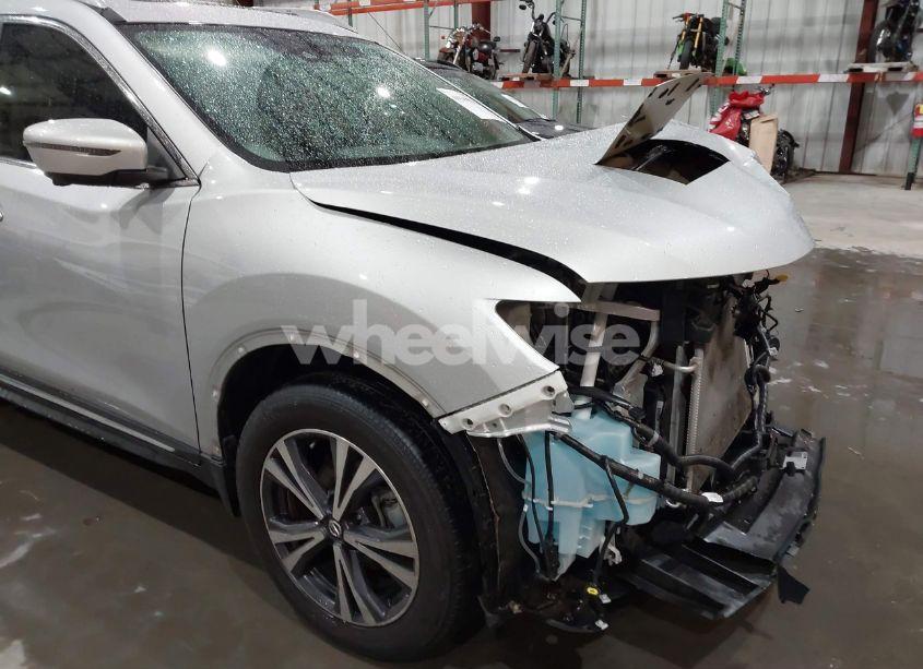 Photo 18 of 2017 Nissan Rogue SL (VIN 5N1AT2MT8HC784235)