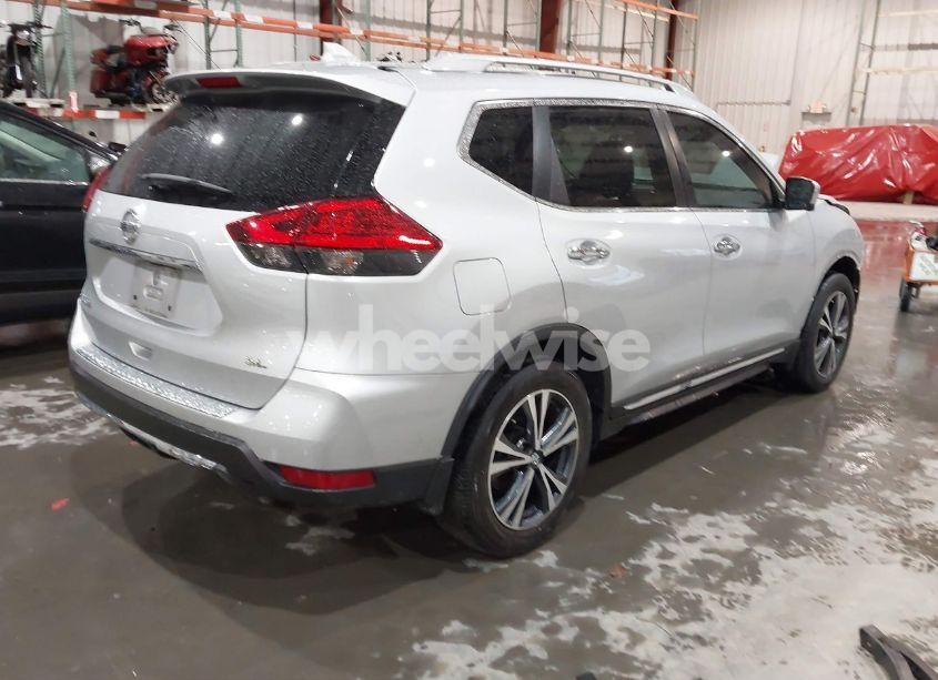 Photo 4 of 2017 Nissan Rogue SL (VIN 5N1AT2MT8HC784235)