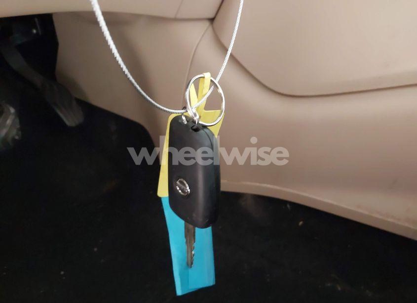 Photo 11 of 2017 Nissan Rogue S (VIN 5N1AT2MT8HC823633)