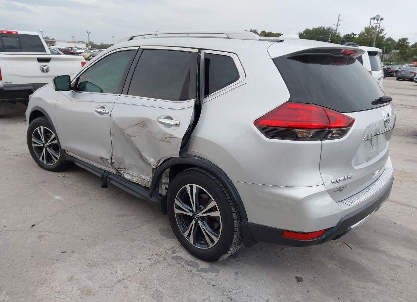 Photo 3 of 2017 Nissan Rogue SL (VIN 5N1AT2MT8HC864392)