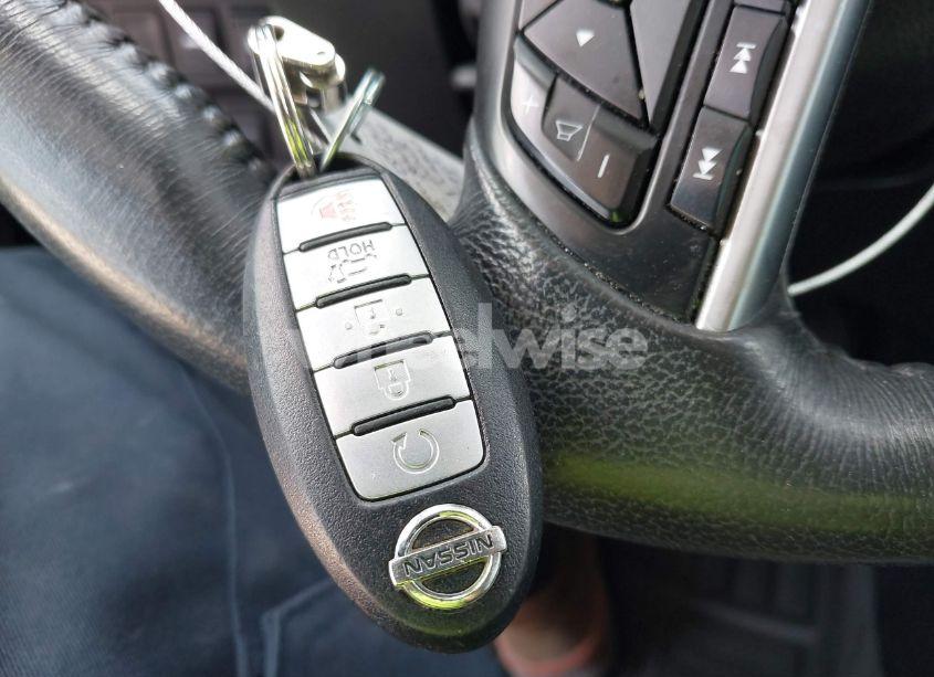 Photo 11 of 2018 Nissan Rogue SV (VIN 5N1AT2MT8JC767506)