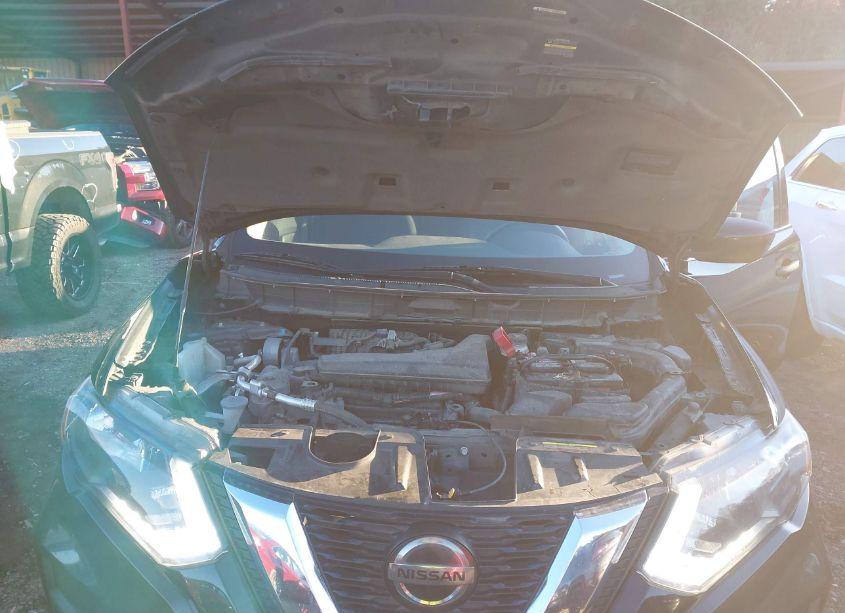 Photo 10 of 2018 Nissan Rogue S (VIN 5N1AT2MT8JC768882)