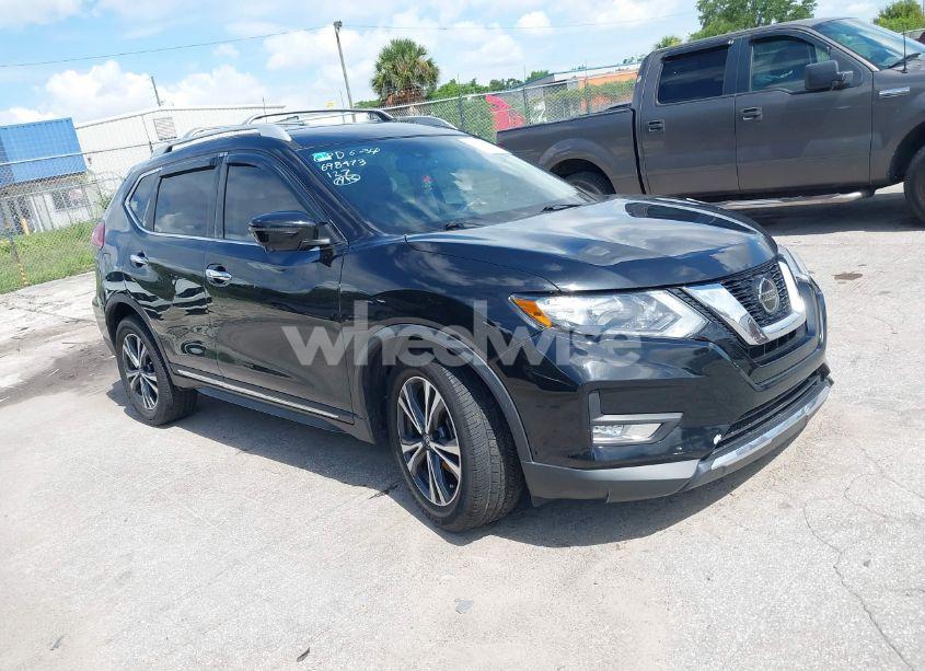 2018 Nissan Rogue SL (VIN 5N1AT2MT8JC780062) main photo