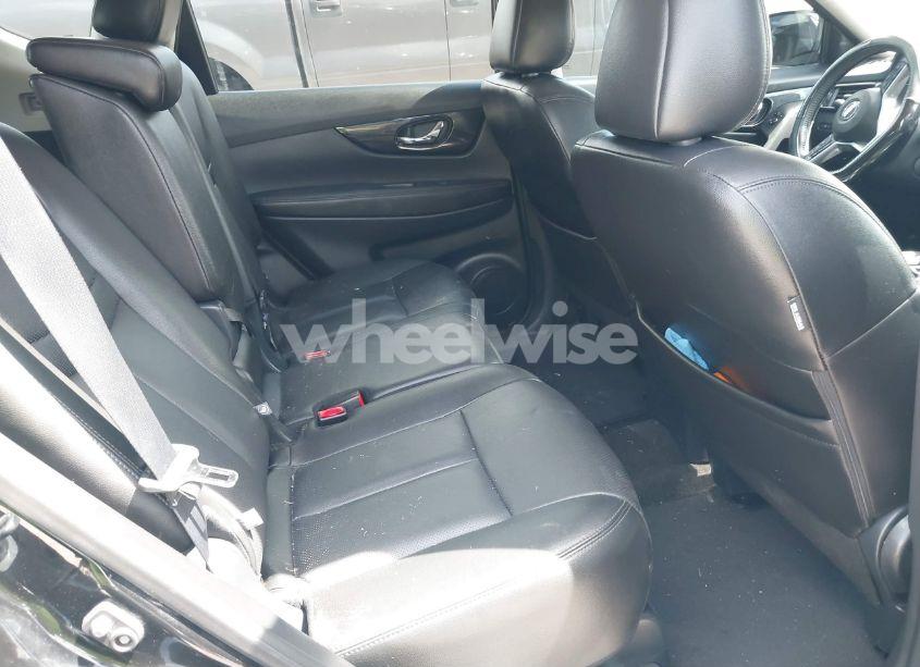 Photo 8 of 2018 Nissan Rogue SL (VIN 5N1AT2MT8JC780062)