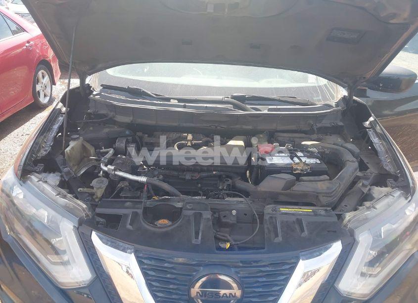 Photo 10 of 2018 Nissan Rogue S (VIN 5N1AT2MT8JC783172)