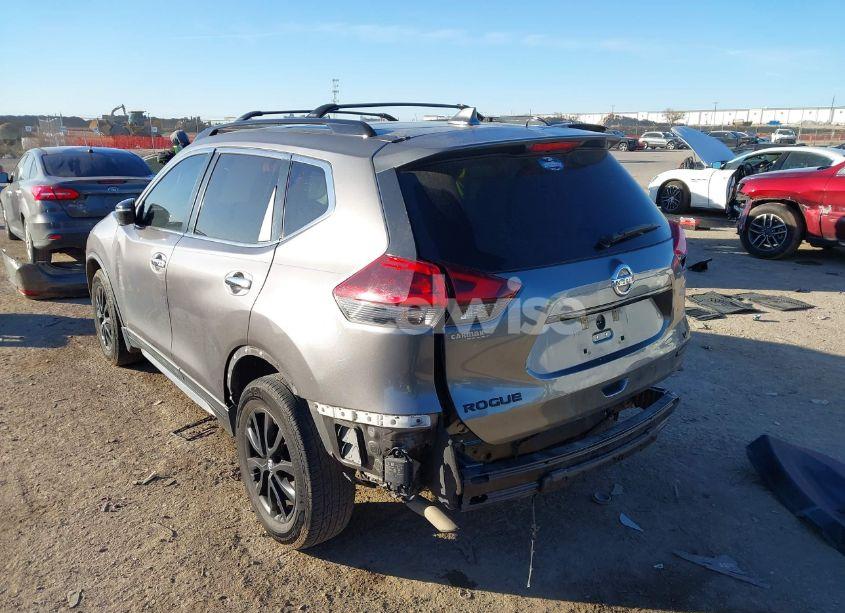 Photo 3 of 2018 Nissan Rogue SV (VIN 5N1AT2MT8JC787965)