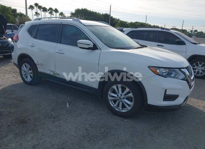 2018 Nissan Rogue S (VIN 5N1AT2MT8JC826456) main photo