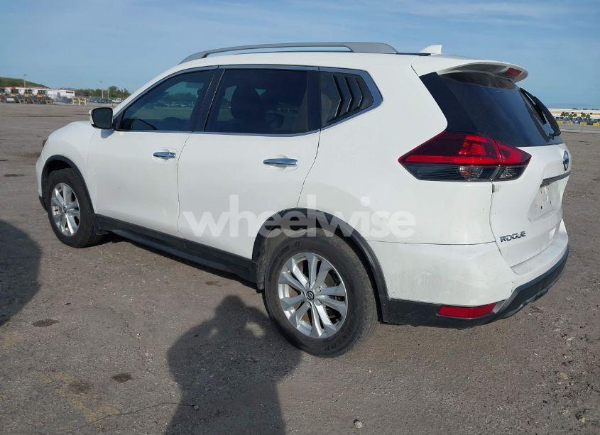 Photo 3 of 2018 Nissan Rogue S (VIN 5N1AT2MT8JC826456)
