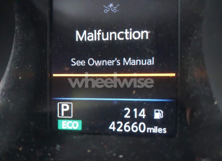 Photo 16 of 2018 Nissan Rogue SV (VIN 5N1AT2MT8JC852068)