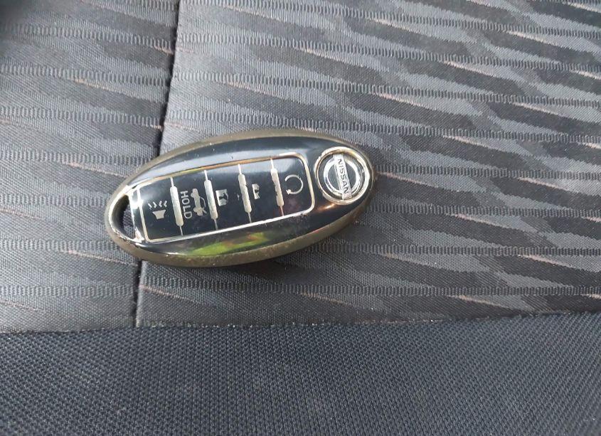 Photo 11 of 2019 Nissan Rogue SV (VIN 5N1AT2MT8KC704598)