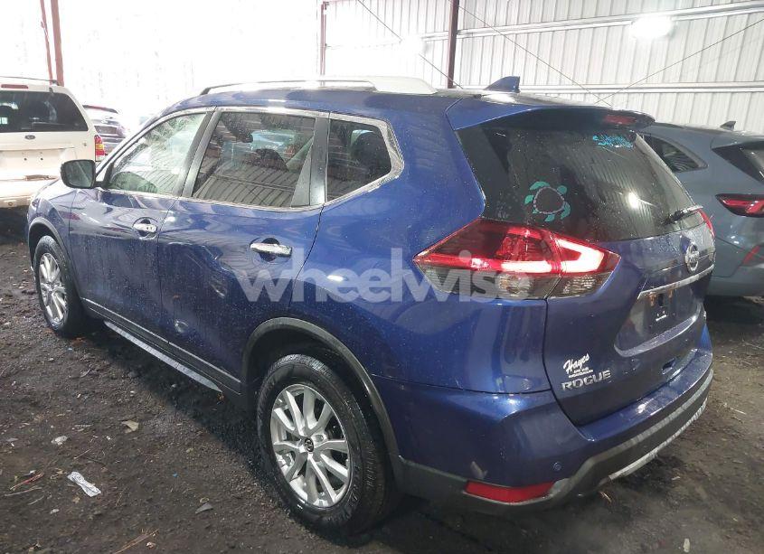 Photo 3 of 2019 Nissan Rogue SV (VIN 5N1AT2MT8KC705489)