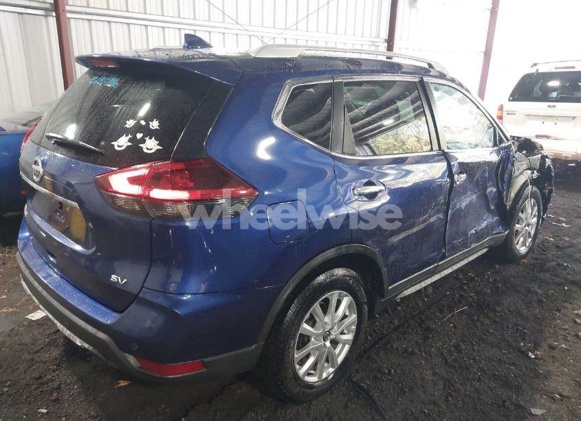 Photo 4 of 2019 Nissan Rogue SV (VIN 5N1AT2MT8KC705489)