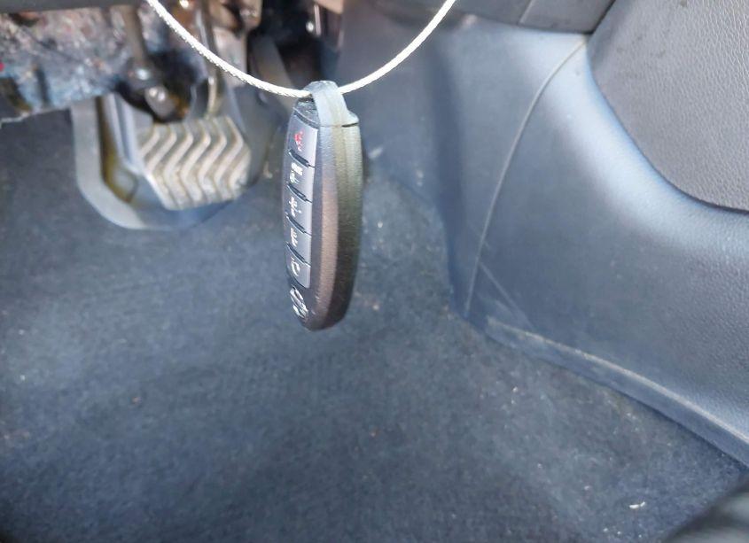 Photo 11 of 2019 Nissan Rogue SV (VIN 5N1AT2MT8KC709784)