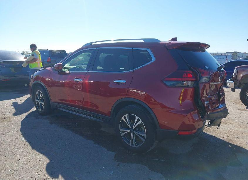 Photo 3 of 2019 Nissan Rogue SV (VIN 5N1AT2MT8KC709784)