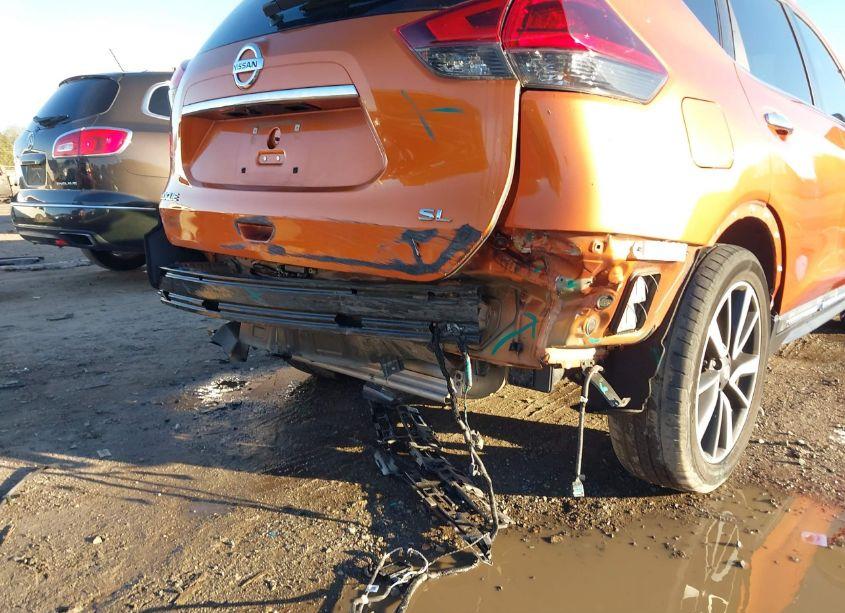 Photo 6 of 2019 Nissan Rogue SL (VIN 5N1AT2MT8KC733101)