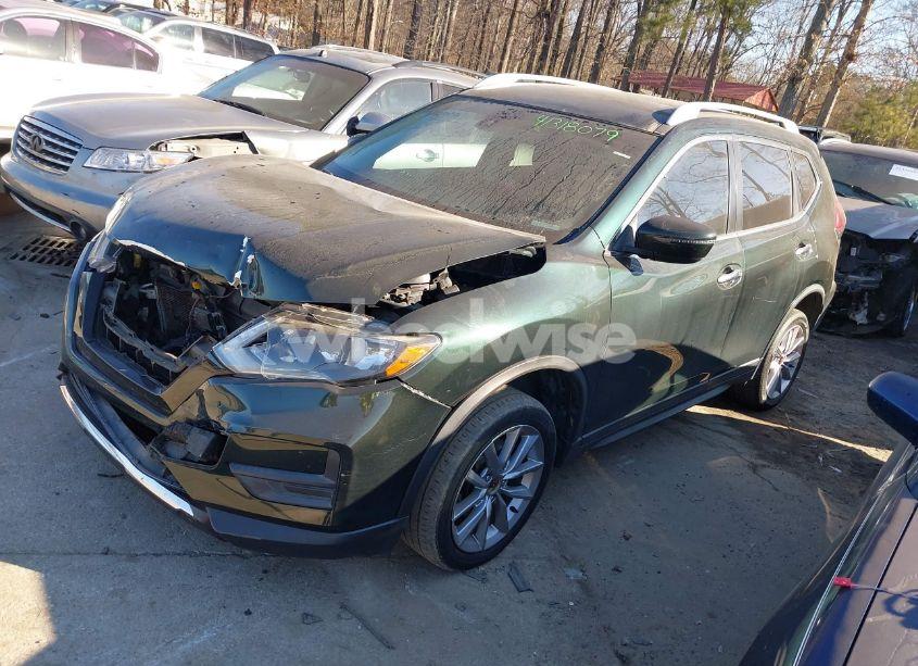 Photo 2 of 2019 Nissan Rogue SV (VIN 5N1AT2MT8KC782606)